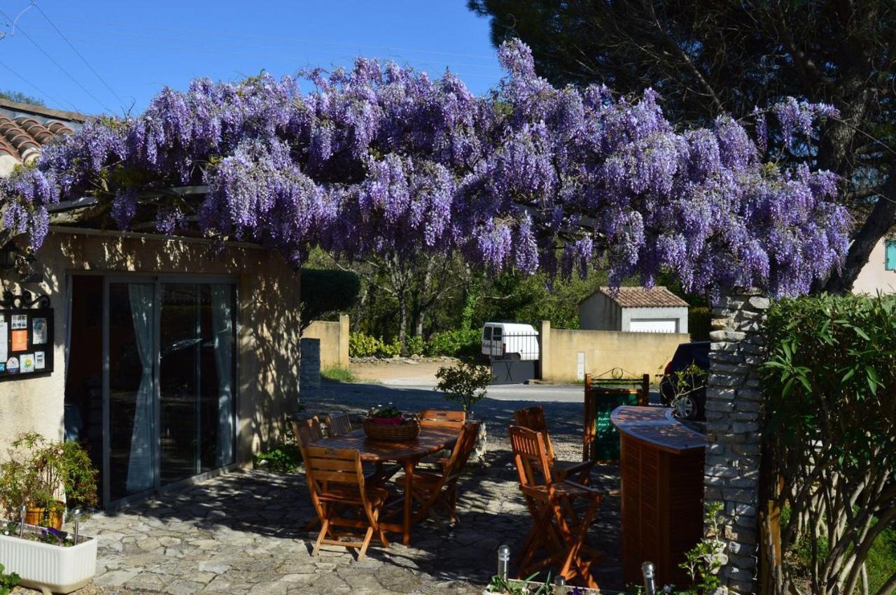 Espace Loisirs 호텔 Saint-Martin-dʼArdèche 외부 사진