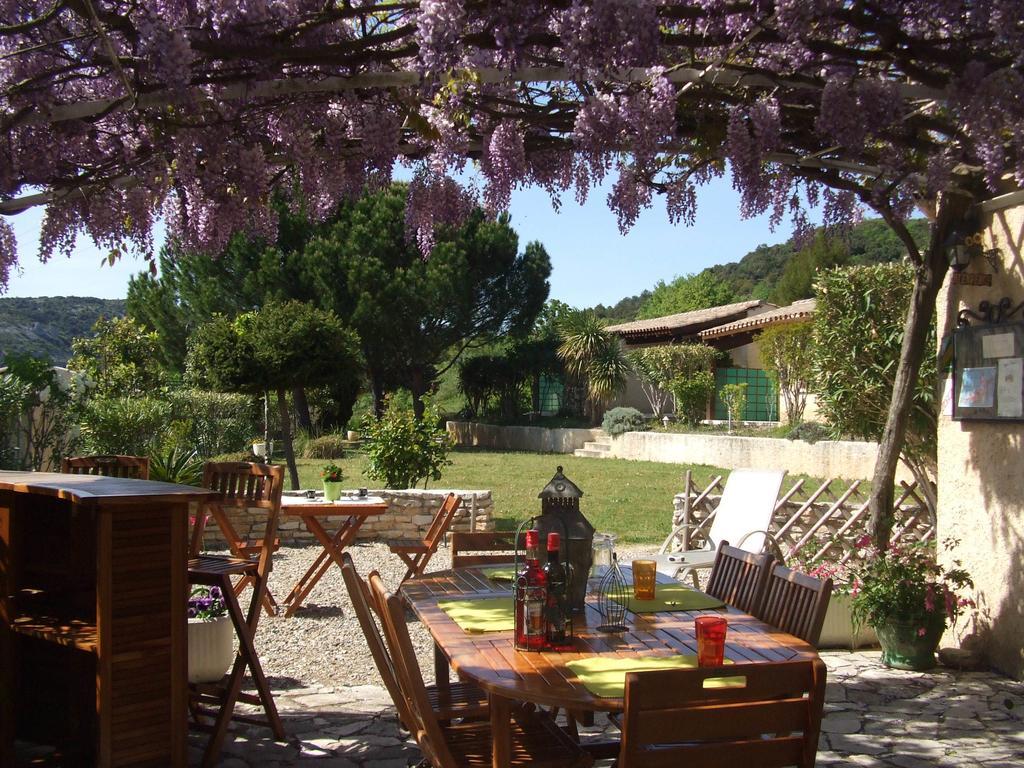 Espace Loisirs 호텔 Saint-Martin-dʼArdèche 외부 사진